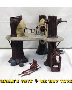 Vintage Kenner Star Wars Playset Loose Ewok Village C6 (missing 1 railing)