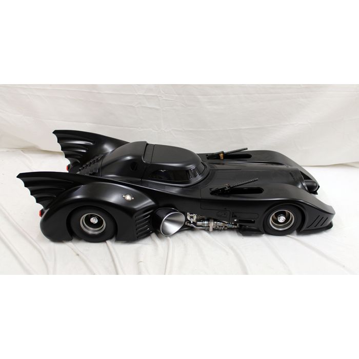 Batmobile - Batman (1989) - Hot Toys 1/6 Scale Vehicle